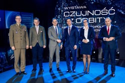 ICEYE wraz z MON, PGZ i POLSA otwierają wystawę „Czujność z orbity”