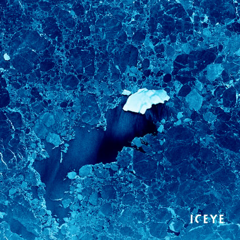 iceberg-south-atlantic-ocean-ICEYE-stripmap-1600b