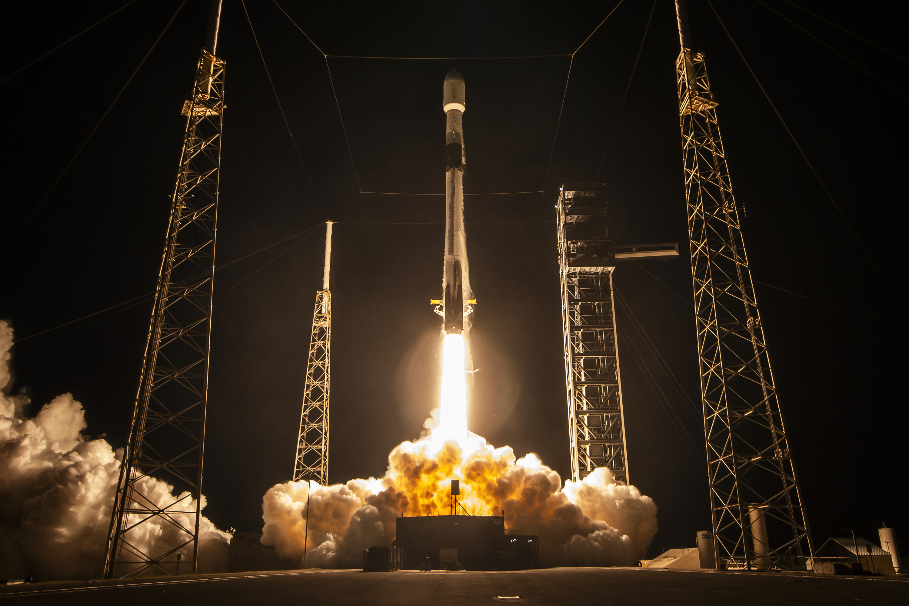 ICEYE umieszcza na orbicie cztery nowe satelity w ramach misji Bandwagon-5
