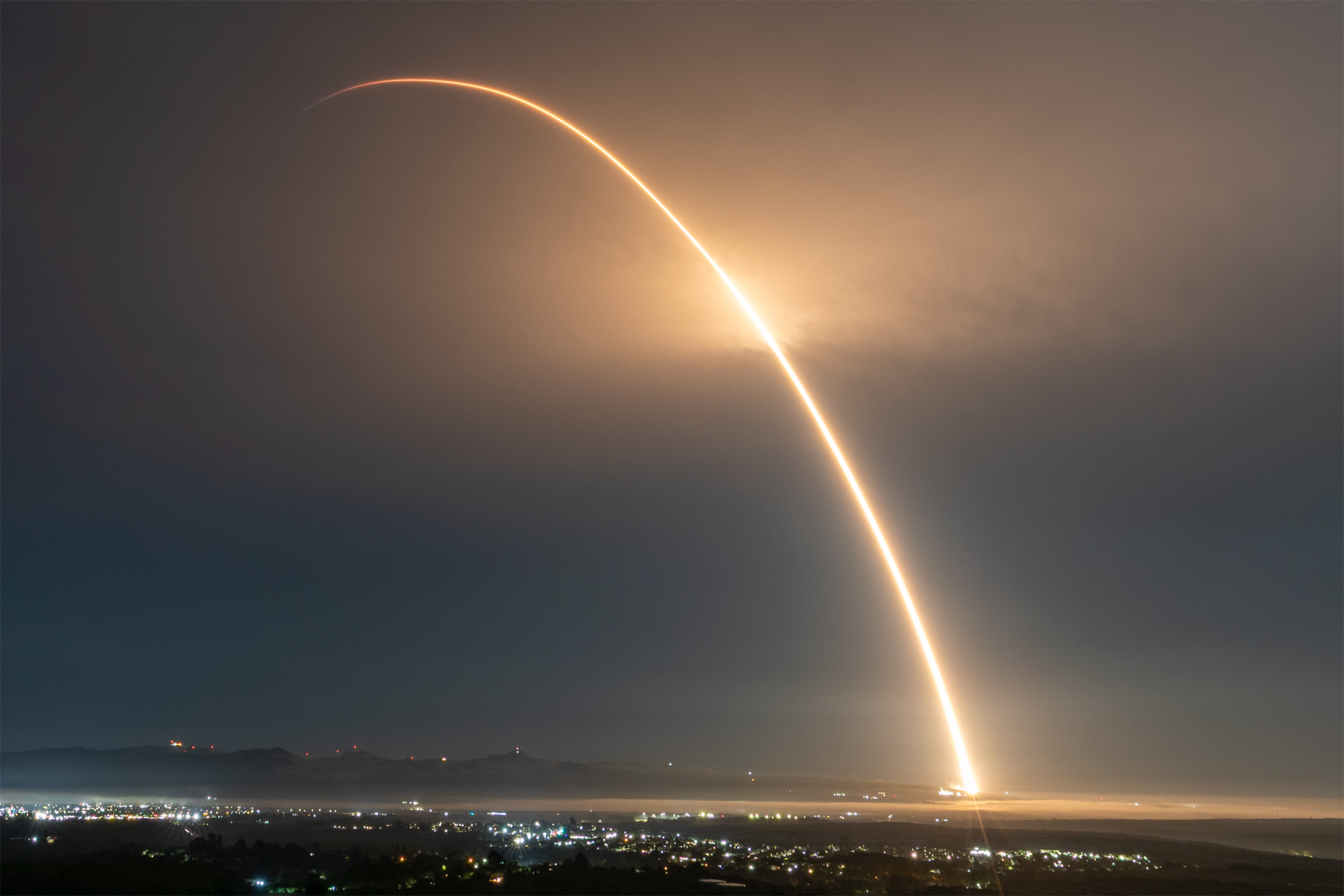 Kolejne satelity Sił Zbrojnych RP trafiają na orbitę - ICEYE realizuje program MikroSAR