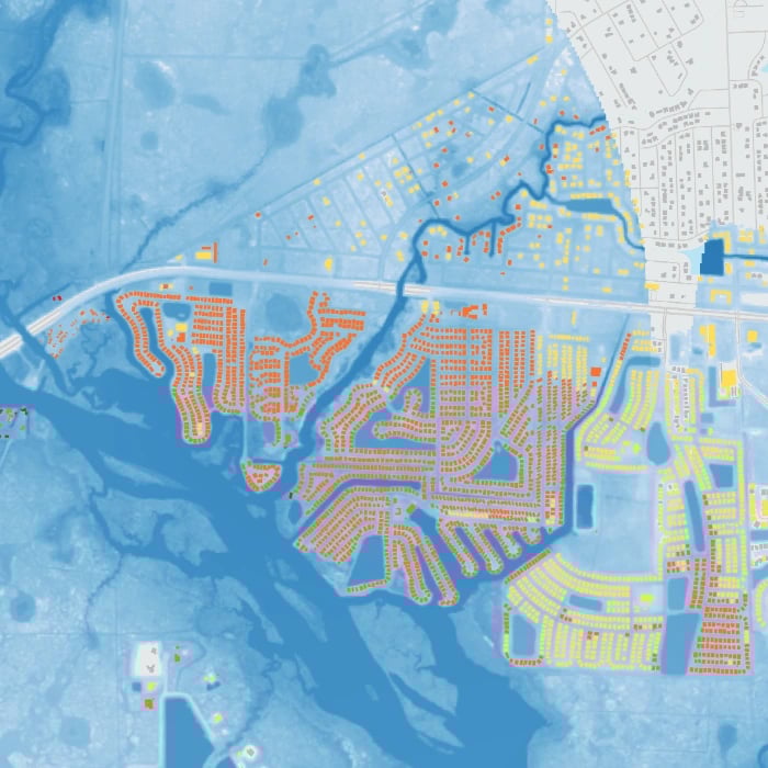 Flood_data_content-bg_half_square