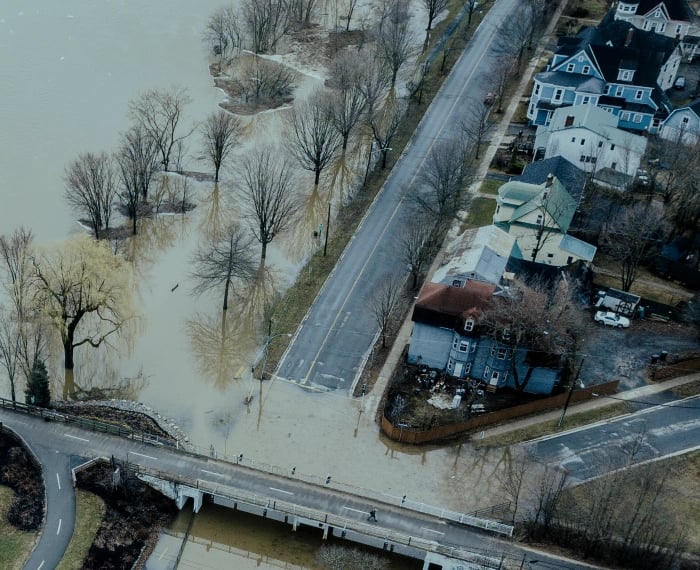 Flooding_NewBrunswick_Canad_content-bg_half