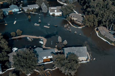 Flooding_Suburban-houses_onethird