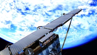 LARGE-RGB-ICEYE-X1_Deployed_in_orbit.jpg