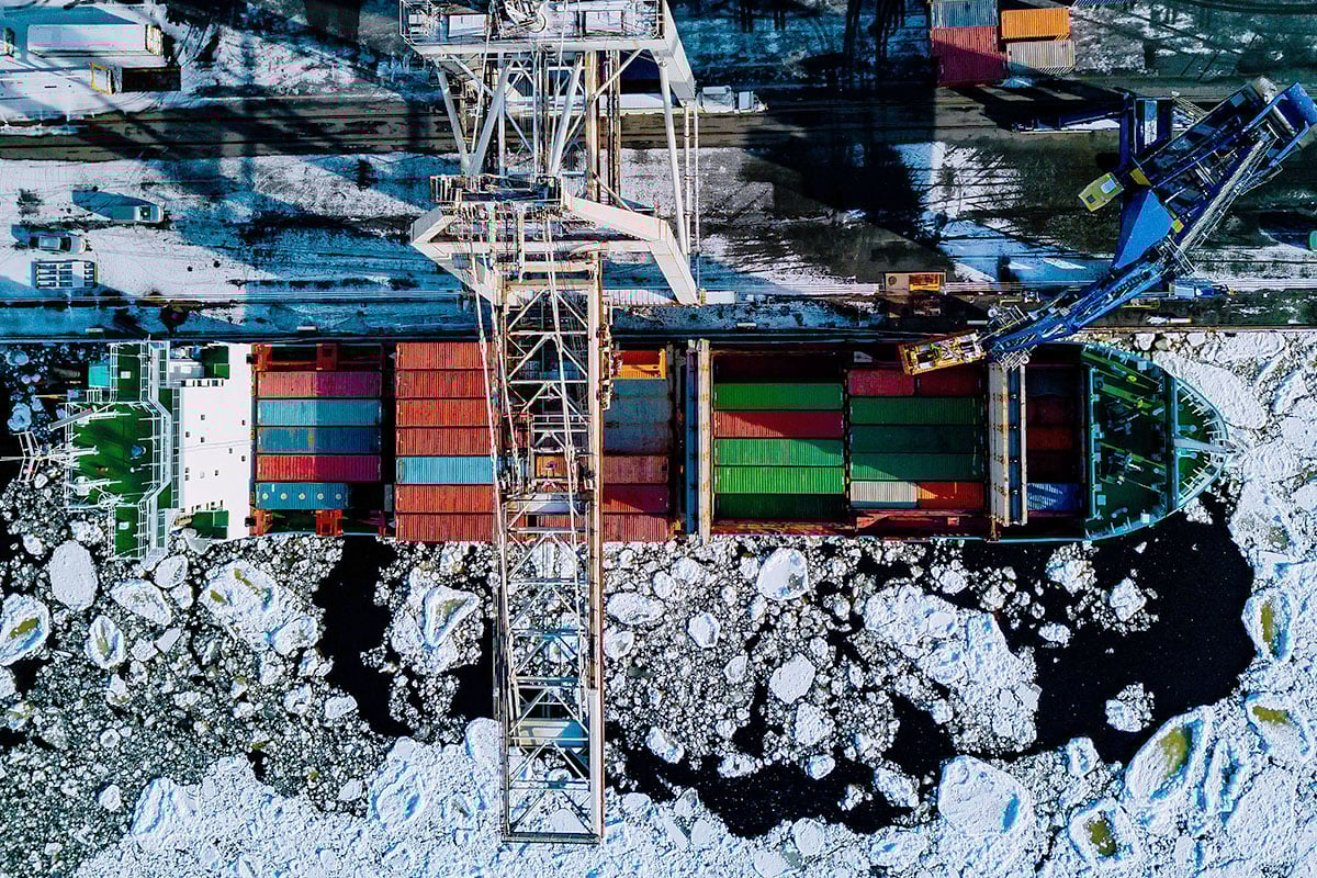 vessel-loading-container-yard-sea-ice
