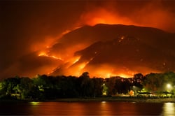 Revolutionizing Wildfire Monitoring with ICEYE's SAR Technology