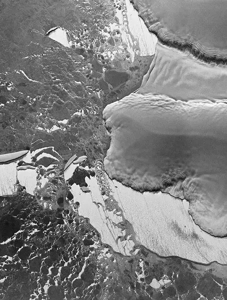 ICEYE-Iceberg-new-bw