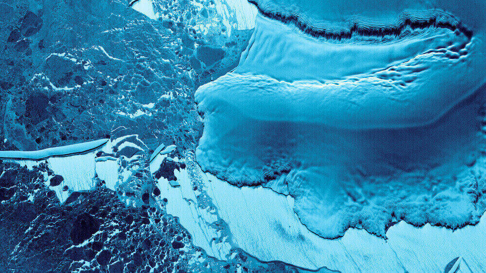 ICEYE_sea_ice_Antarctica_April23_4K