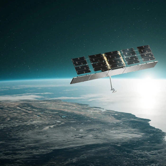 Satellite-render_space_US_content-bg_half_square