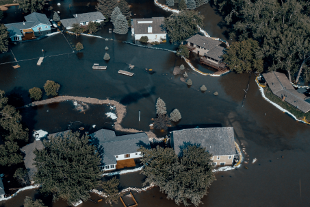 Flooding_Suburban-houses_onethird