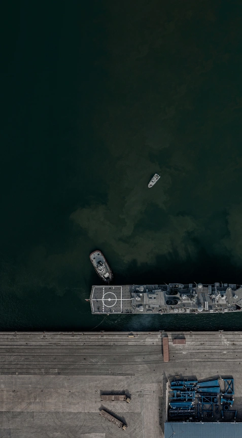 Port-monitoring_navy_medium_mobile